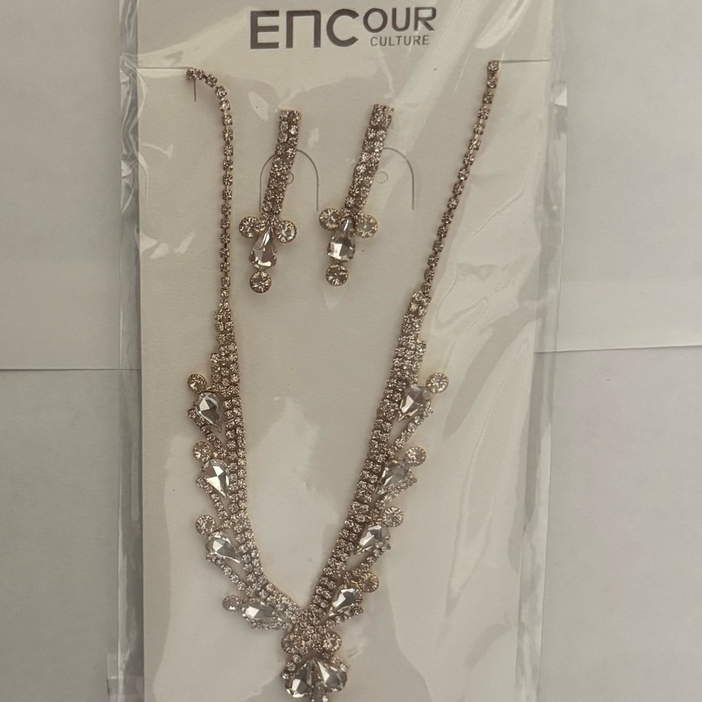 Gold Necklace Set